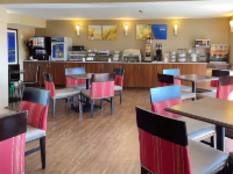 Comfort Inn Dartmouth Hotels in Dartmouth