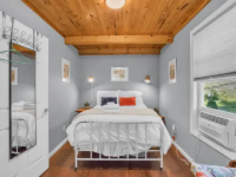 近小徑和小鎮的山地Koru兩卧室小屋 塔克縣酒店