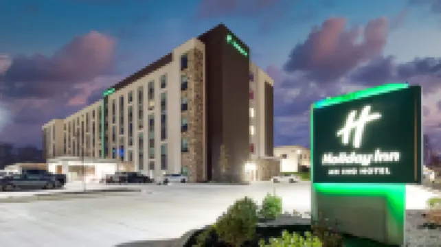 假日飯店納什維爾機場 IHG 住宿飯店