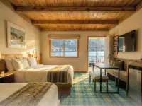 Western Riviera Lakeside Lodging Hotels in Grand Lake