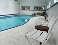 Sierra Blue Hotel & Swim Club - Beach