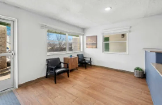 Birch Hill Suites Kansas City - Independence