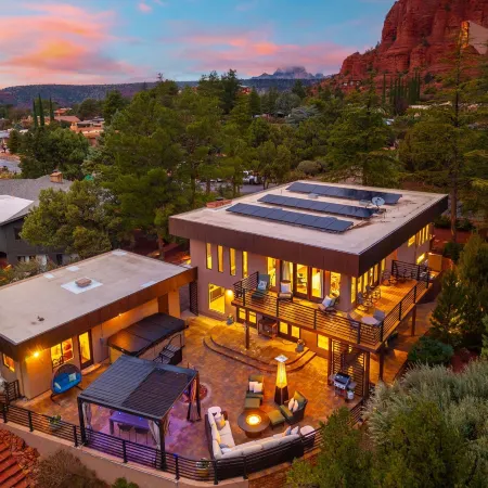 NEW Luxe Chapel Garden Retreat Chapel Views