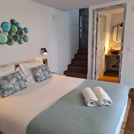 Lovin Book Guesthouse