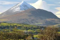Large Country House, Sleeps 10, Family Friendly
