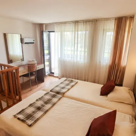 1Br Bright 300Mbps Wifi Duplex - Two Floors