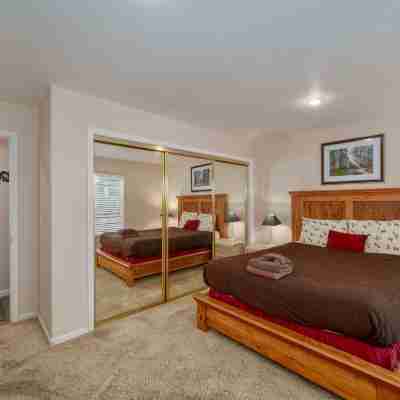 Keys Lagoon Retreat by RedAwning Rooms