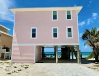 Panoramic view of the sugar white sand and the sparkling Emerald waters - 4-Star