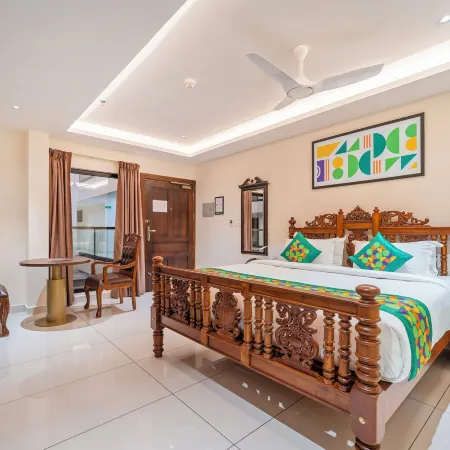 Treebo Premium Silva Lux Resort Отели рядом с достопримечательностью «Остров Курува-Двип»