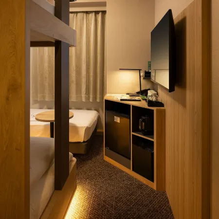 Shizutetsu Hotel Prezio Osaka Shinsaibashi Отели рядом с достопримечательностью «Железнодорожная станция Нисикудзё»