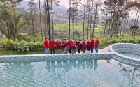 TwoSpaces Living at Welirang Resort Syariah - piscina