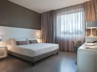 8Piuhotel