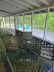 Downtown Helen House on 4 acres adjoining Unicoi State Park. Hikers Paradise!!!