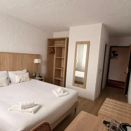 Cit'Hôtel le Quai 9