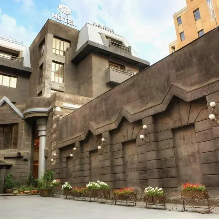 Aviatrans Hotel