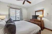 Les Manoirs Unit 3 - Mountain view