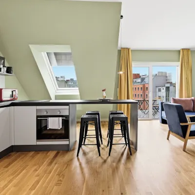 Premium Apartments with Air Conditioning - Doverys Yard Hotels near 10. Favoriten