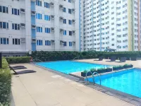Cozy Quezon City Condo with Private Pool w Elevator Access - Private Pools