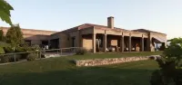 Andeluna Winery Lodge - Homestays