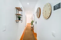 Double Room | AC   Shared Bathroom | Saldanha II - Condos