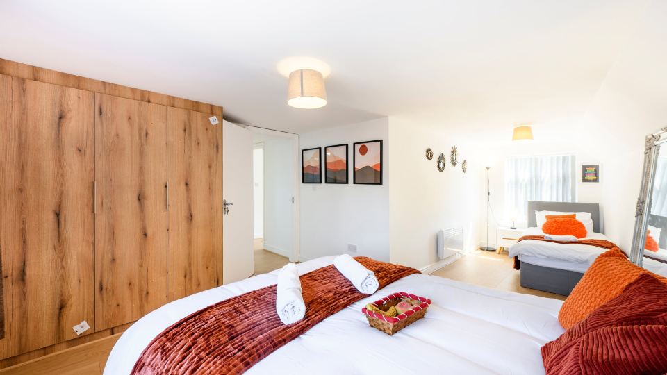 Quinton Top Flr, Sleeps 7, HighSt 3min, Prkg, A-Rd