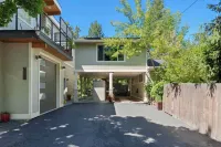 Cozy Up at a Nature Inspired Boutique Studio in the Trees - River Nearby - Boutique