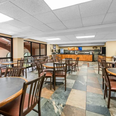 Comfort Inn at Thousand Hills