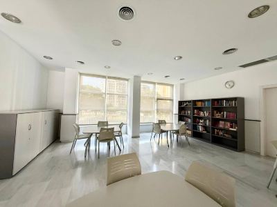 Luxurious 2-Bedroom Apartment in la Cala with Pools, Sauna and Gym