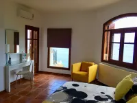 Prestige Villas | EAST COAST | Villa with Infinity Pool & Stunning View - Villas