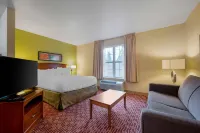Extended Stay America Suites - Chicago - Elgin - West Dundee - parking