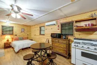 Remote Wolf Pen Gap ATV & Ouachita Hiking Base - Apartments