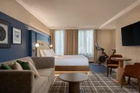 DoubleTree by Hilton North Vancouver - Beach