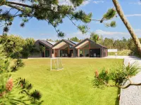 10 person holiday home in Jerup-By Traum - Boutique