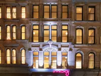 Moxy Cincinnati Downtown Hotels near Skystar Wheel