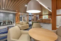 Fairfield Inn & Suites Tulsa Catoosa - parking