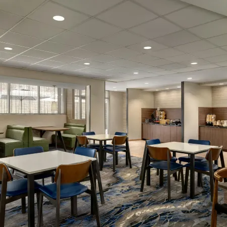 Fairfield Inn & Suites Athens