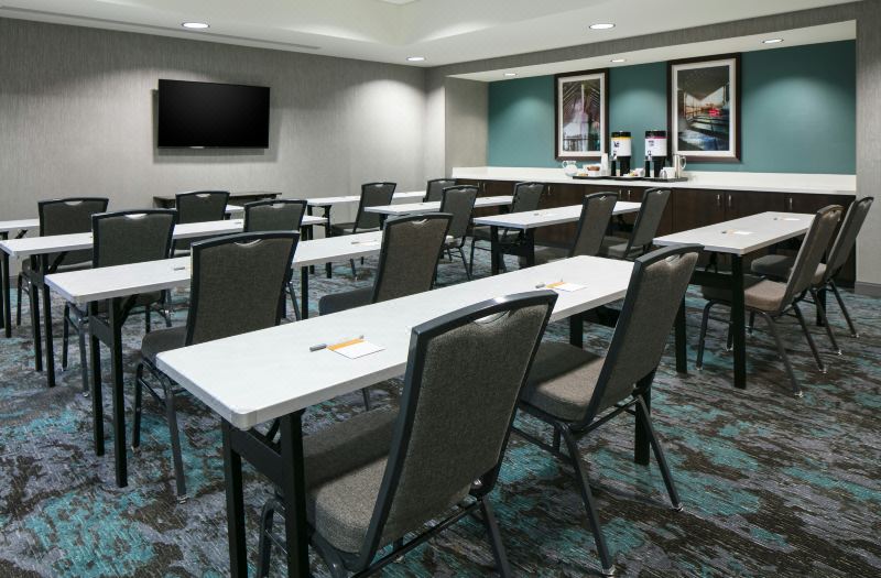 Hampton Inn by Hilton Wichita Northwest photo 3