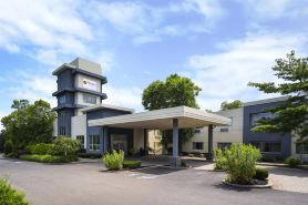 Best Western Premier Plainview-Long Island Hotel