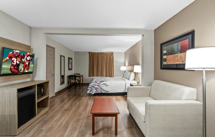 Red Roof Inn Etowah – Athens, TN