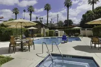 Courtyard Riverside UCR/Moreno Valley Area - Kylpyammeita