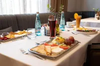 Hotel Mozart - breakfast