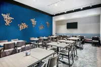 Embassy Suites College Station - Morgenmad