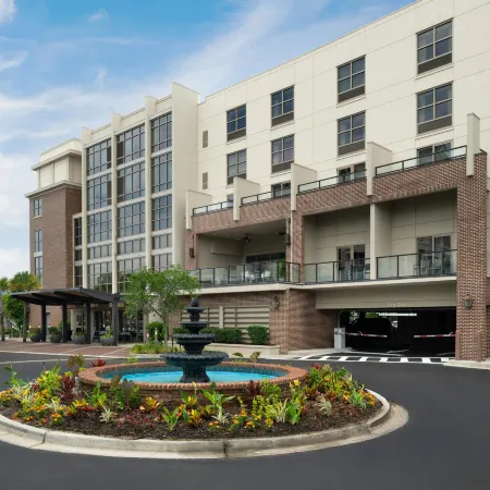 HIlton Garden Inn Charleston Waterfront/Downtown