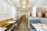 Hotel Fort des Moines, Curio Collection by Hilton - bar