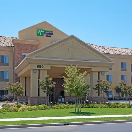Holiday Inn Express & Suites CLOVIS-FRESNO AREA by IHG