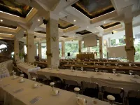 Grand Paradise Hotel Lembang - Park Yeri