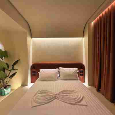 Luxuria Suites Rooms