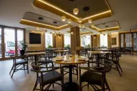 Myr Puerta Serranos - breakfast