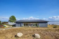 Peaceful Waterfront Retreat on Vashon Island - 3-Star