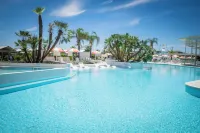 Trentham Waters Resort - Pools
